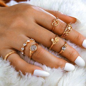 3/30$ 💖 New Diamond Minimalist Women Gold Ring Set